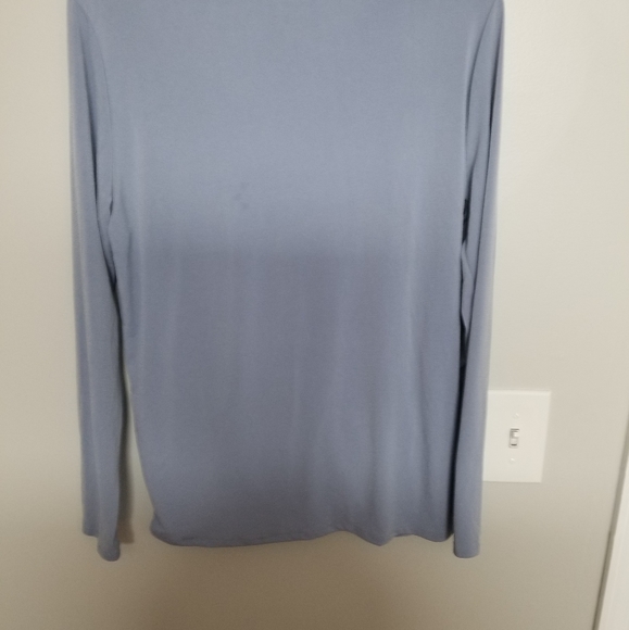 Blouses - Picture 8 of 16